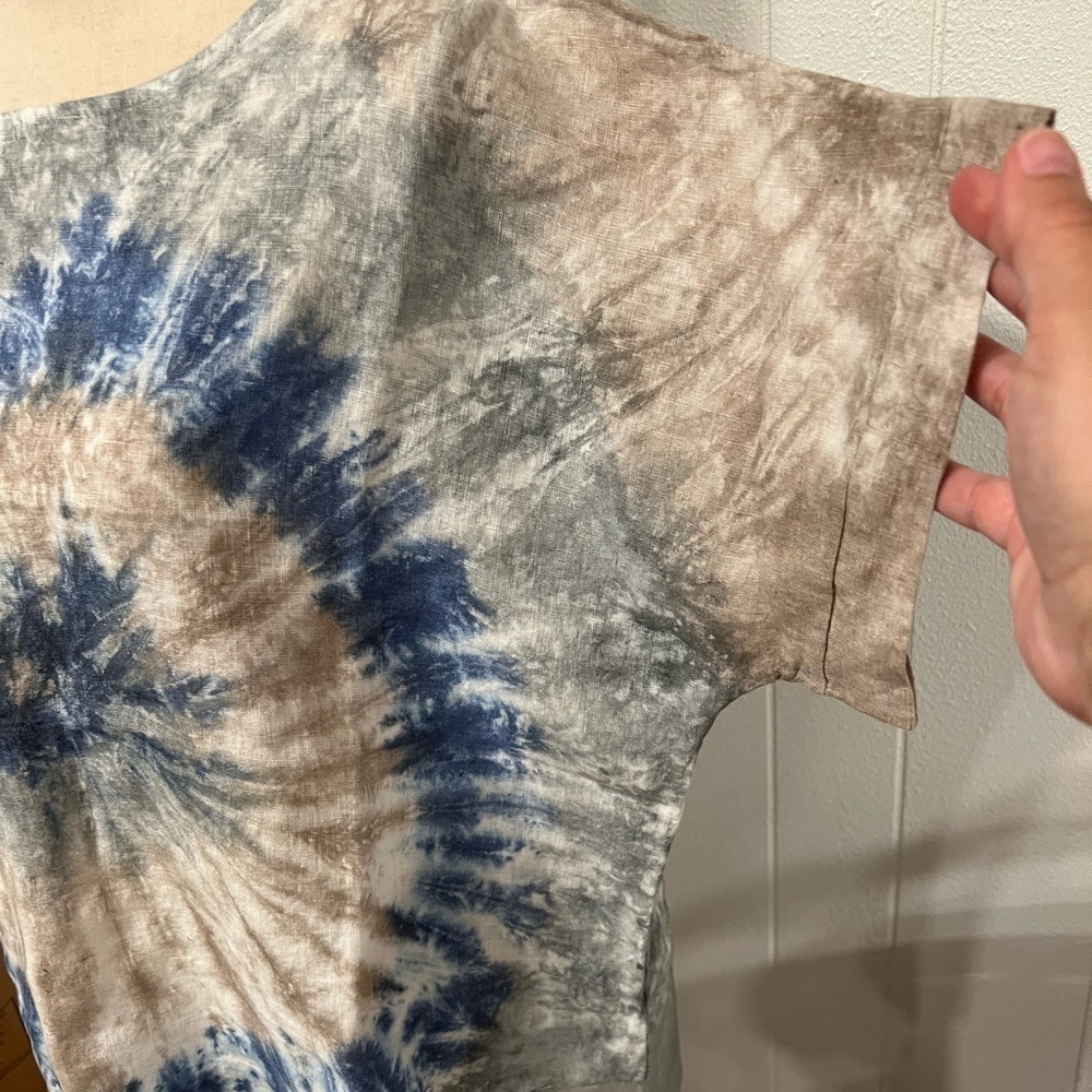 Valentina Naldi asymmetric beige and blue tie dye linen top - Picture 4 of 6